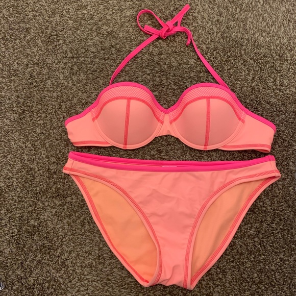 Xhilaration Other - Cute Bikini 💗🧡